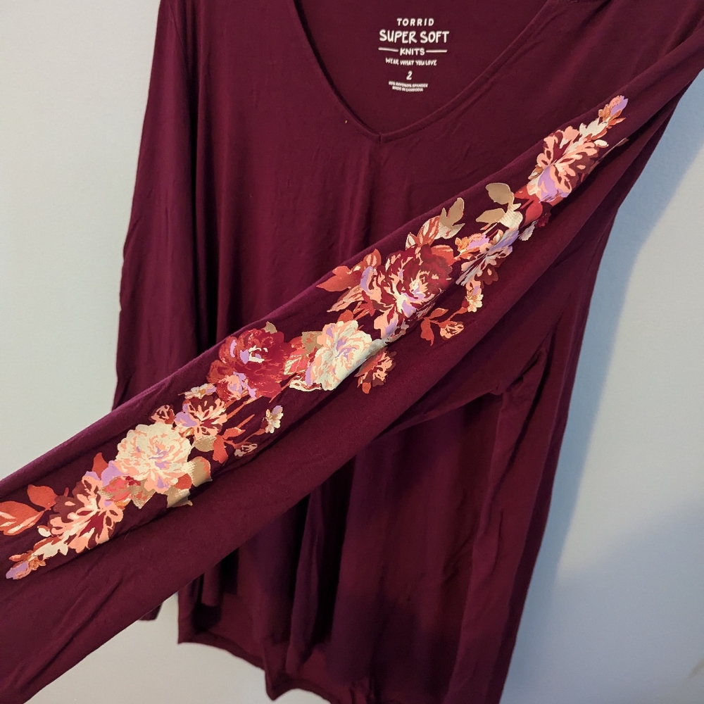 Torrid super soft hooded long sleeve shirt